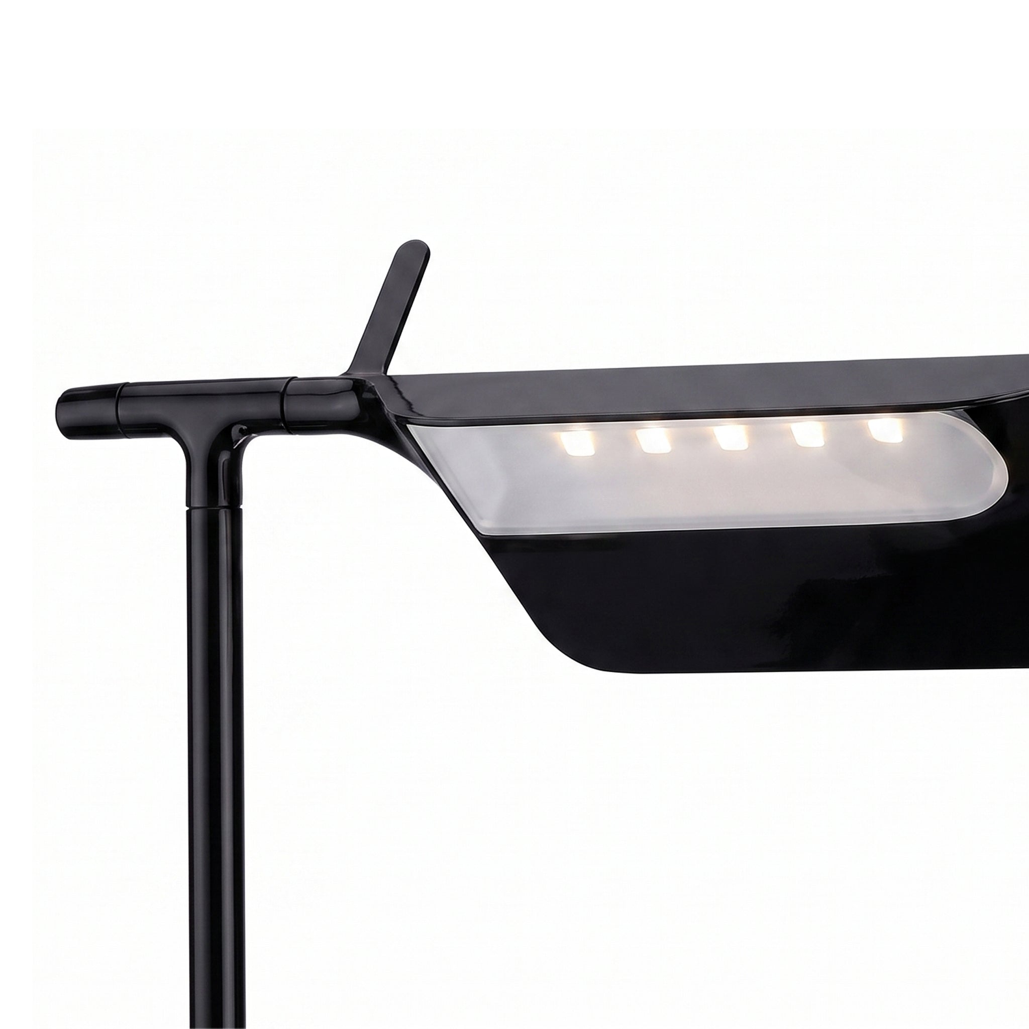 Averro Table Lamp - Artspire Home