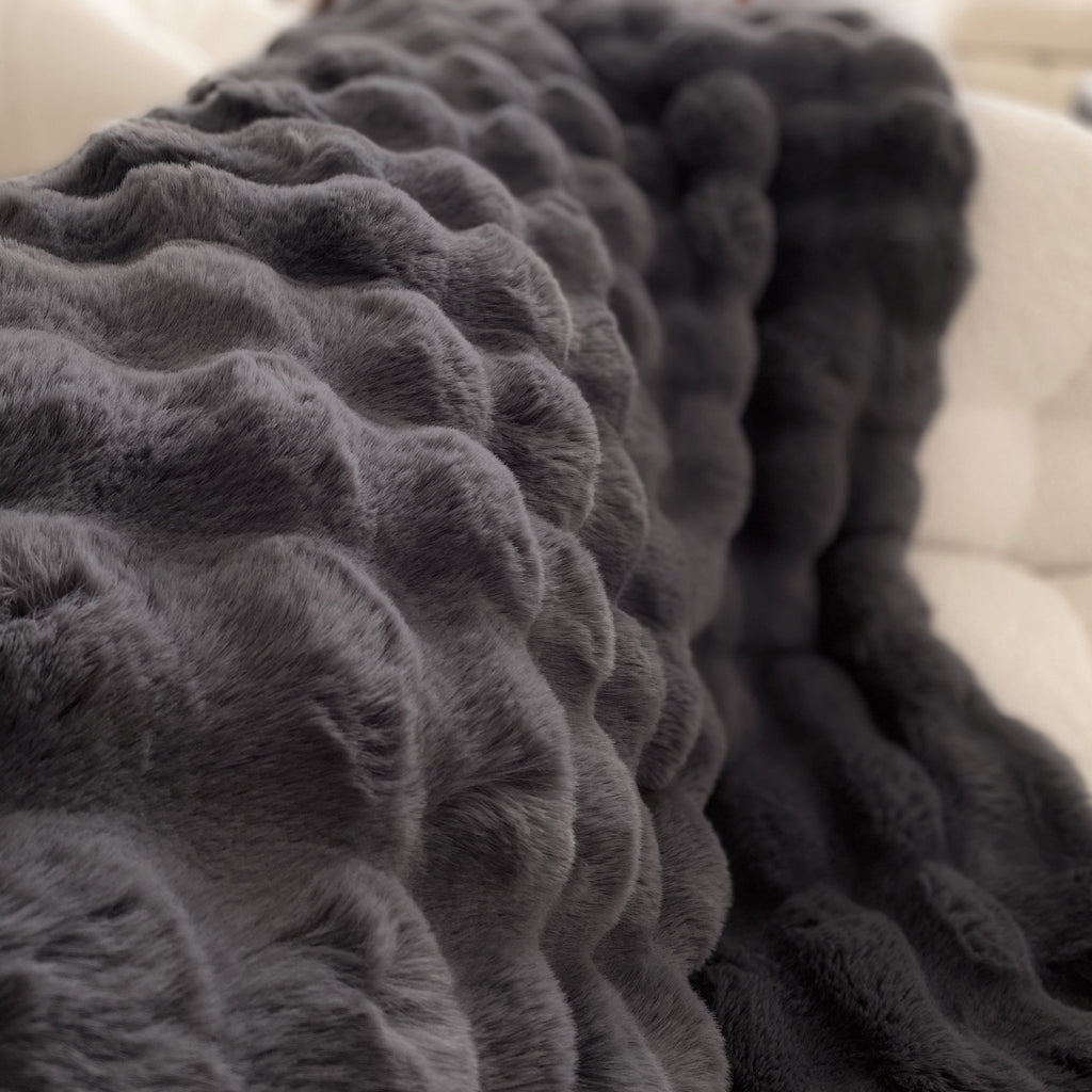 Cozy Lux Fur Throw Blanket - Artspire Home